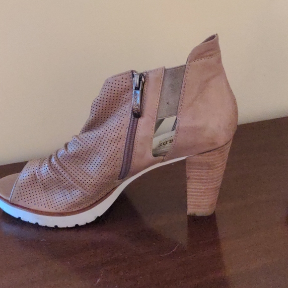 Ankle boots - Picture 2 of 4